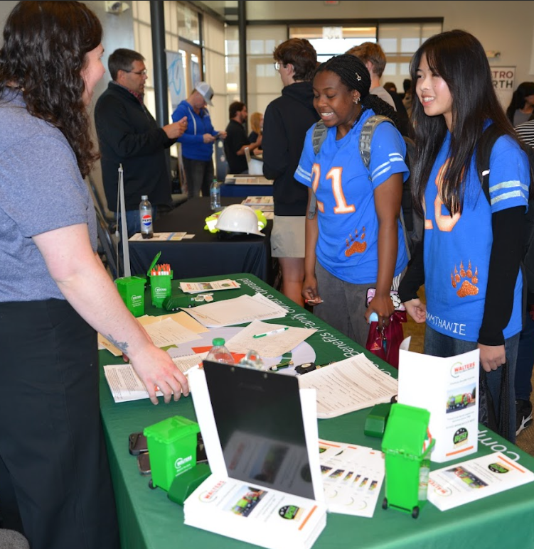  Students explore career opportunities